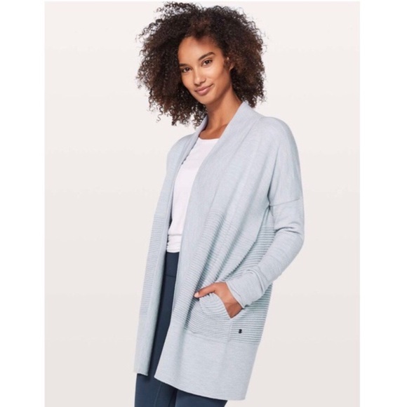 NWT Lululemon Sit in Lotus Wrap 10 light blue/gray - Picture 7 of 7